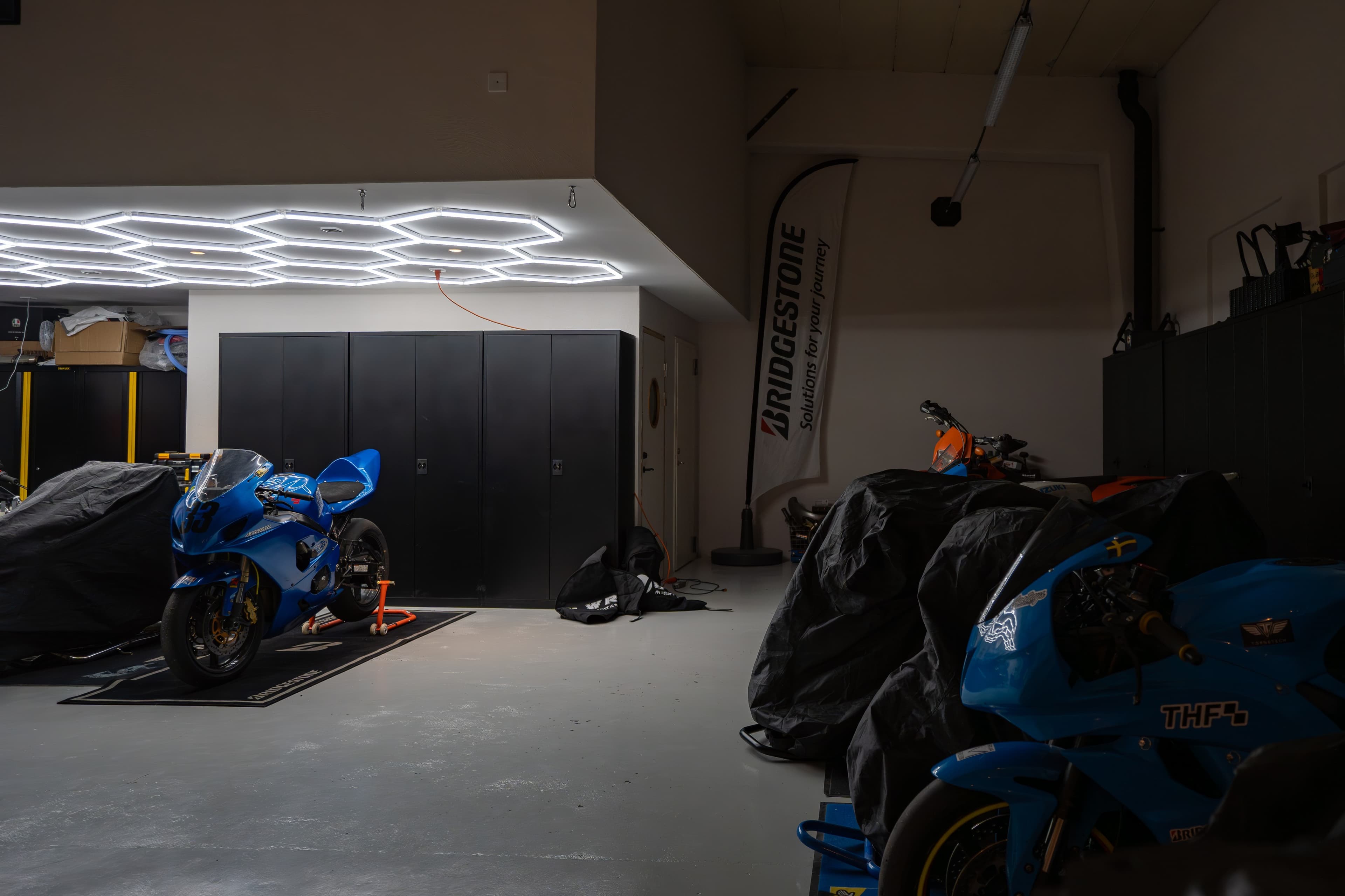 Motospace garage overview